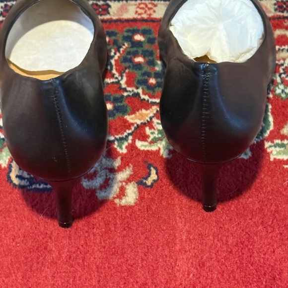 Antonio Melani Black Leather Pumps - Picture 2 of 5